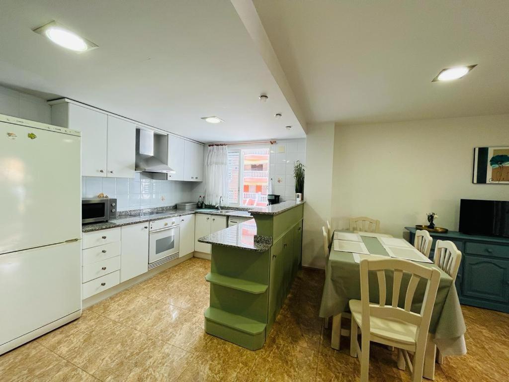Beachfront Apartment With A Private Garden On The Ground Floor Moncófar Esterno foto
